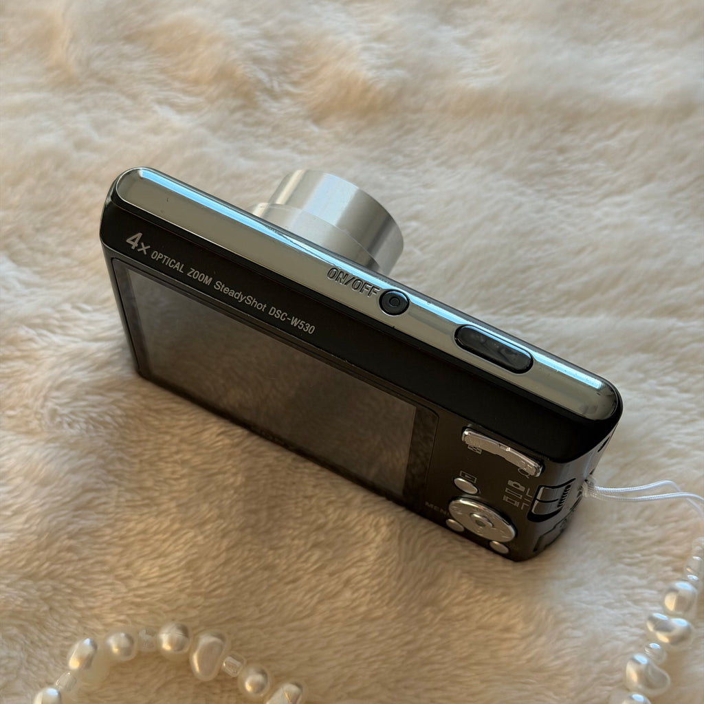 Sony Cyber-shot DSC-W530