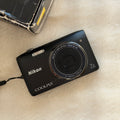 Nikon Coolpix S3500 | (con caja)