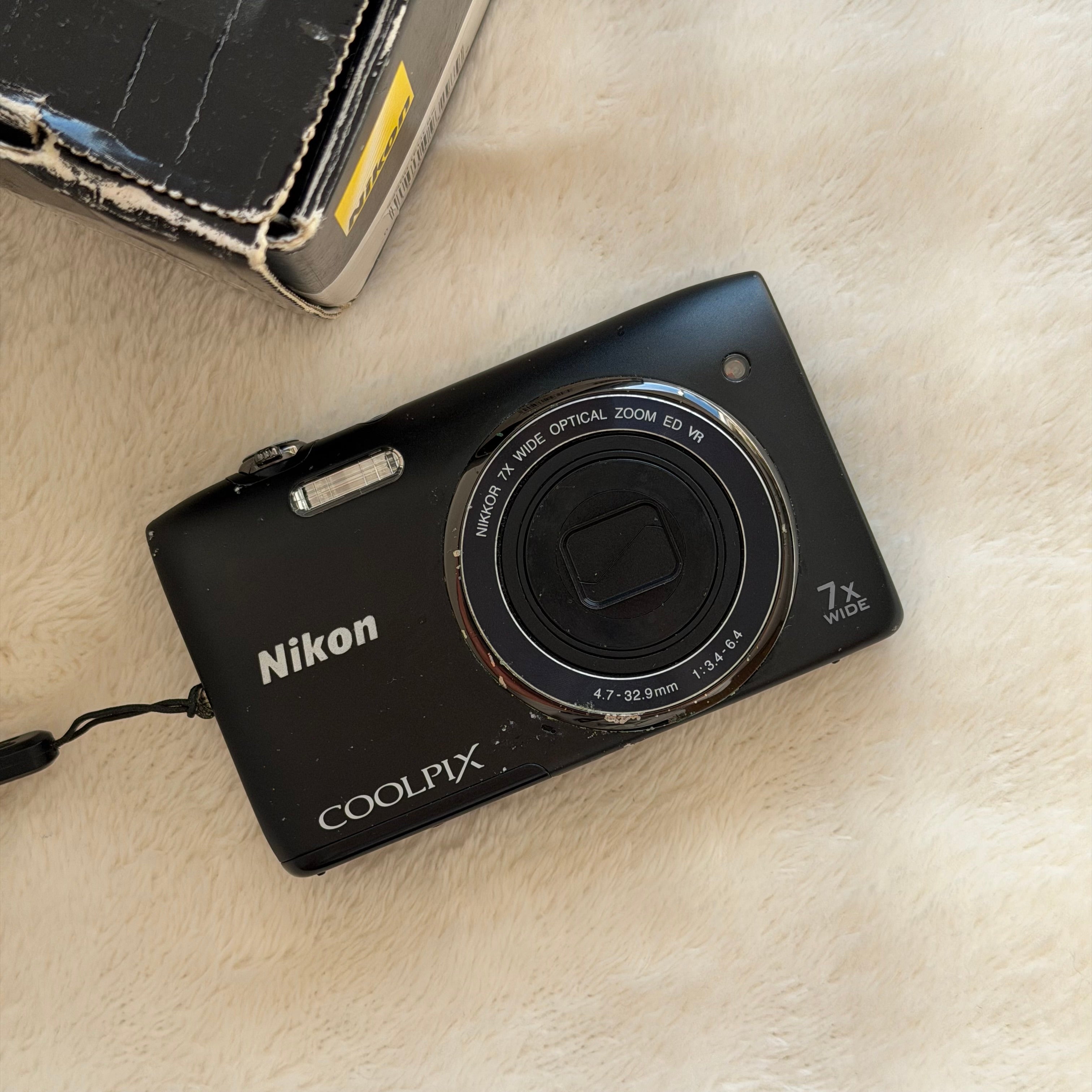 Nikon Coolpix S3500 | (con caja)