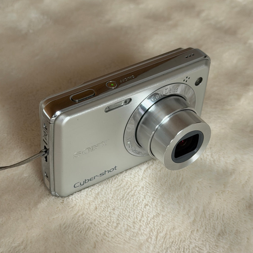 Sony Cyber-shot DSC-W210