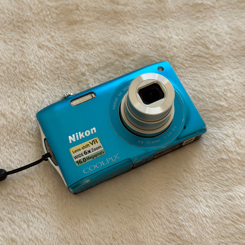 Nikon Coolpix S3300