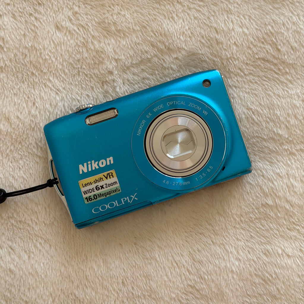 Nikon Coolpix S3300