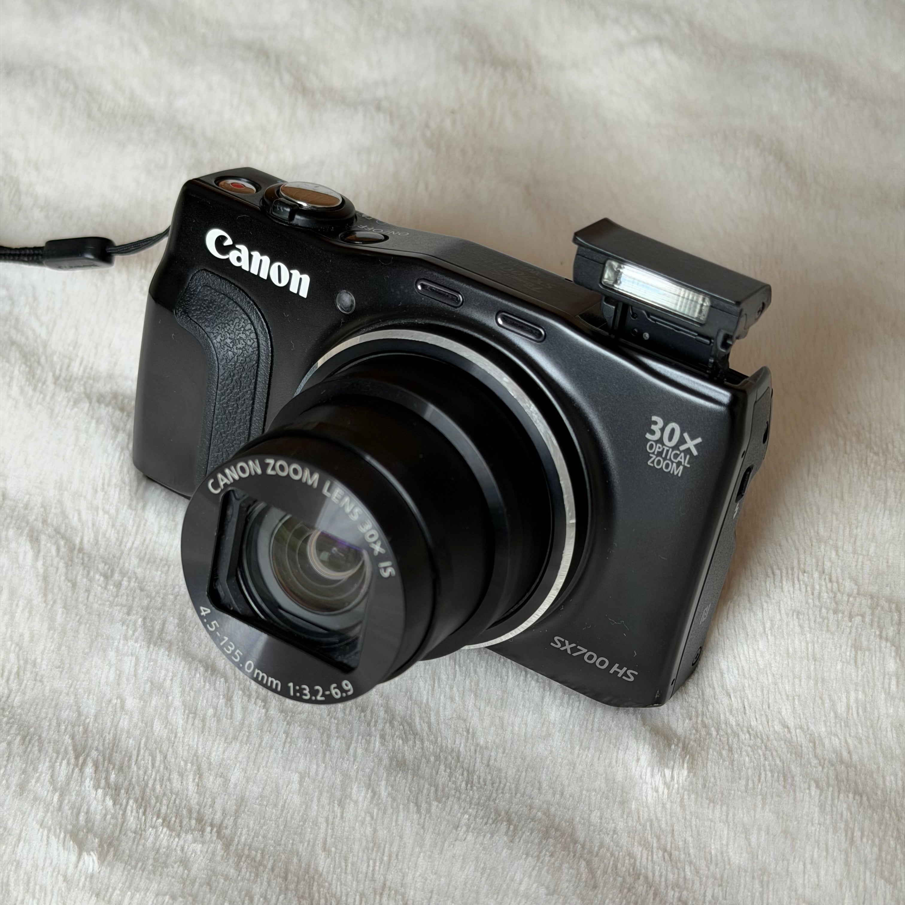Canon PowerShot SX700 HS