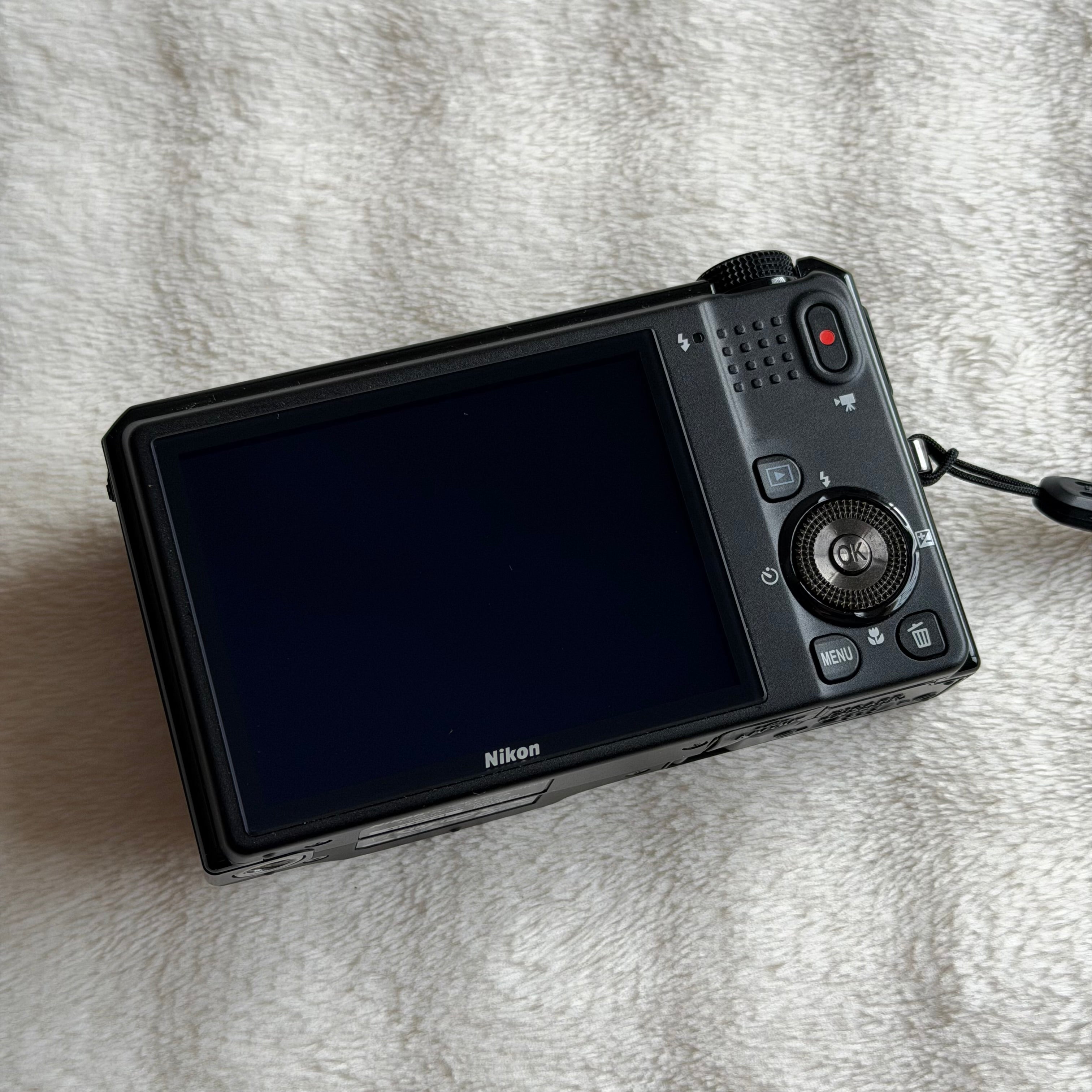 Nikon Coolpix S9100