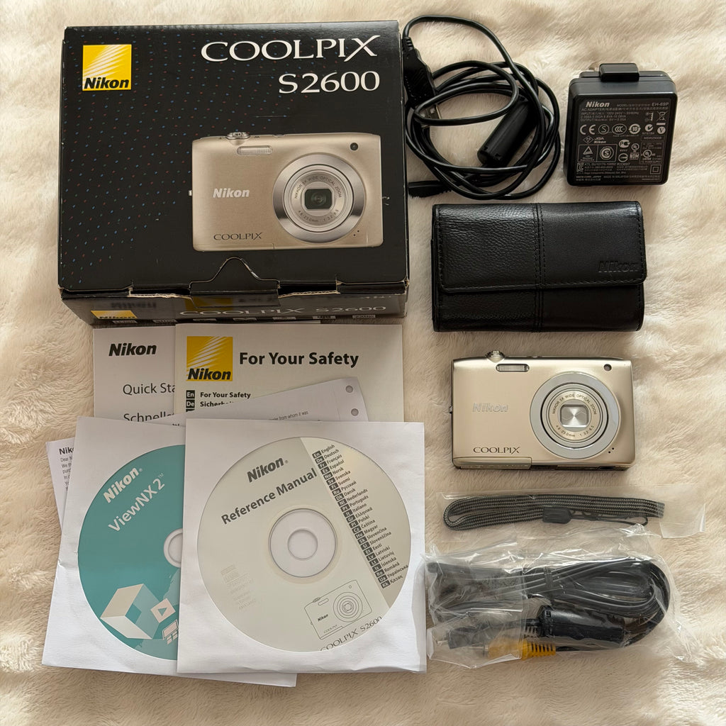 Nikon Coolpix S2600 | (con caja)