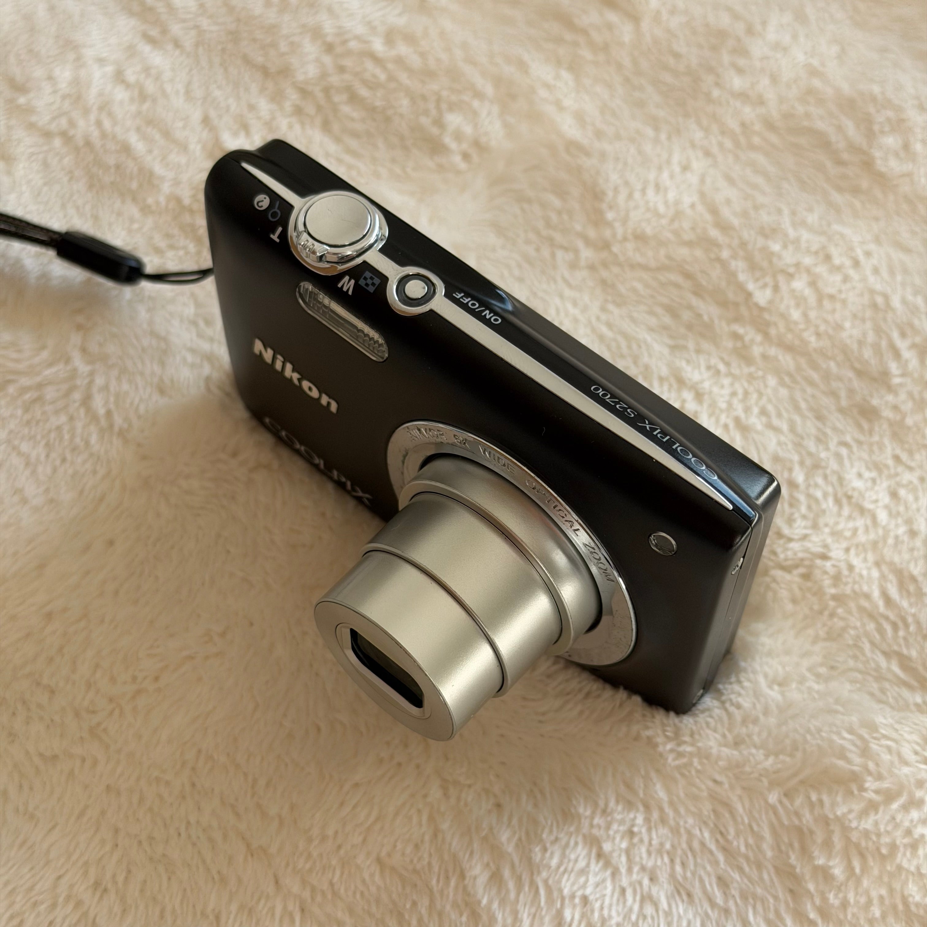Nikon Coolpix S2700 | (con caja)