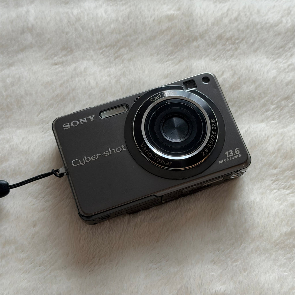 Sony Cyber-shot DSC-W300