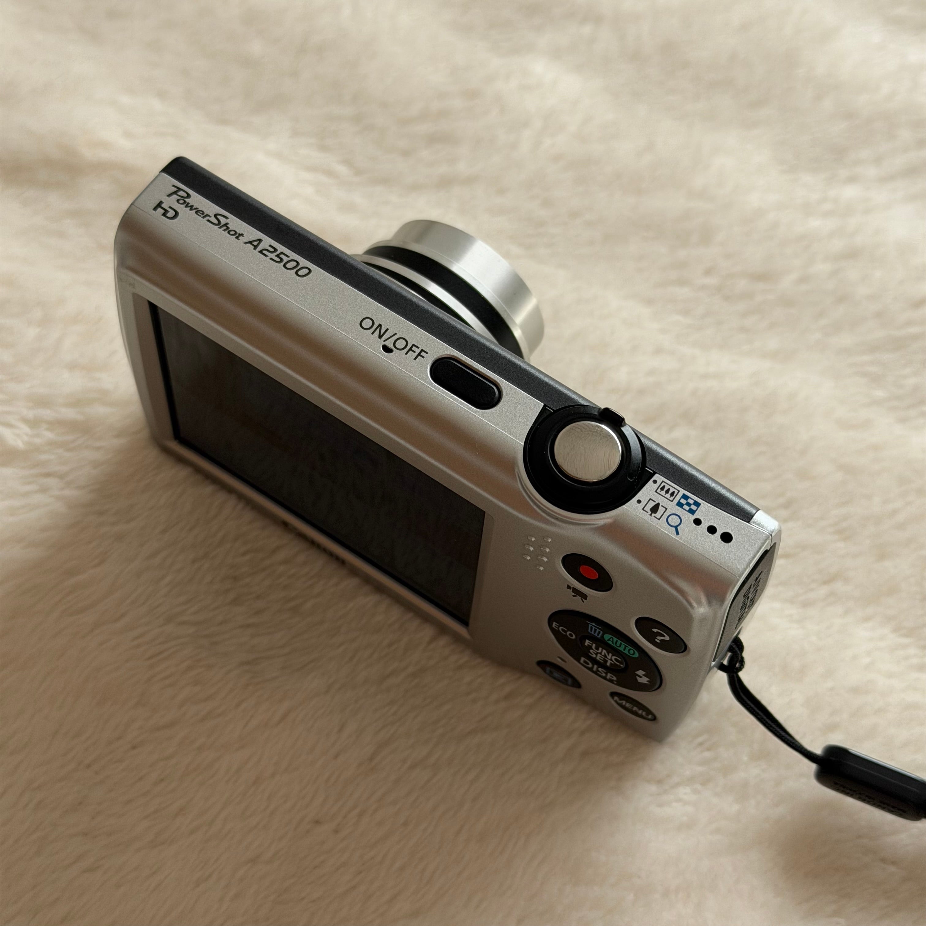 Canon PowerShot A2500 | (con caja)