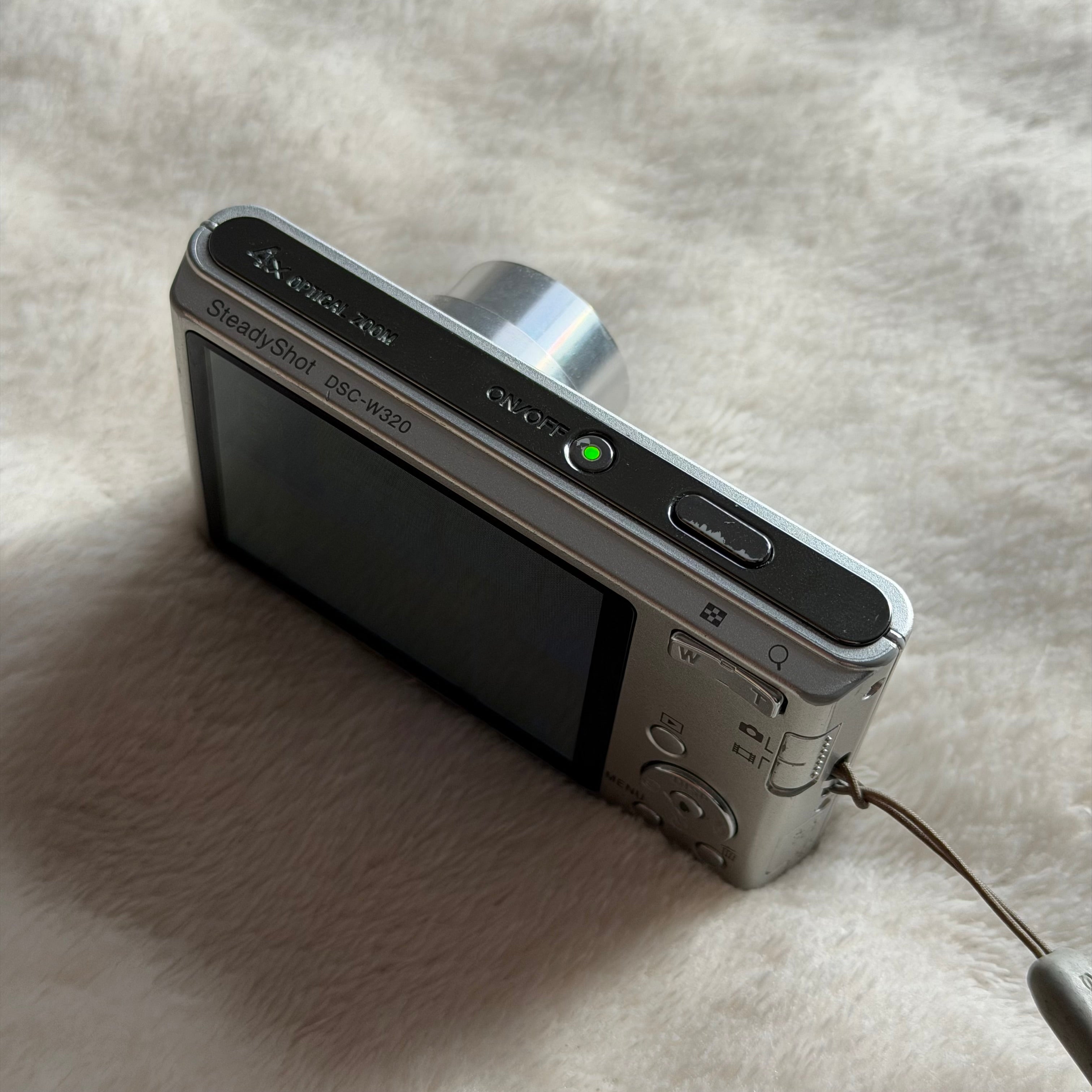 Sony Cyber-shot DSC-W320