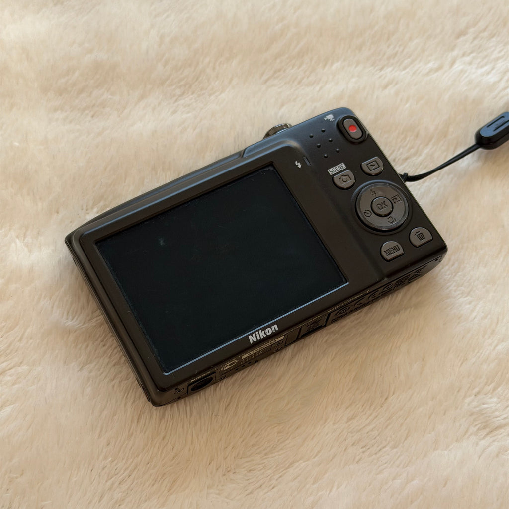 Nikon Coolpix S3100 | (con caja)