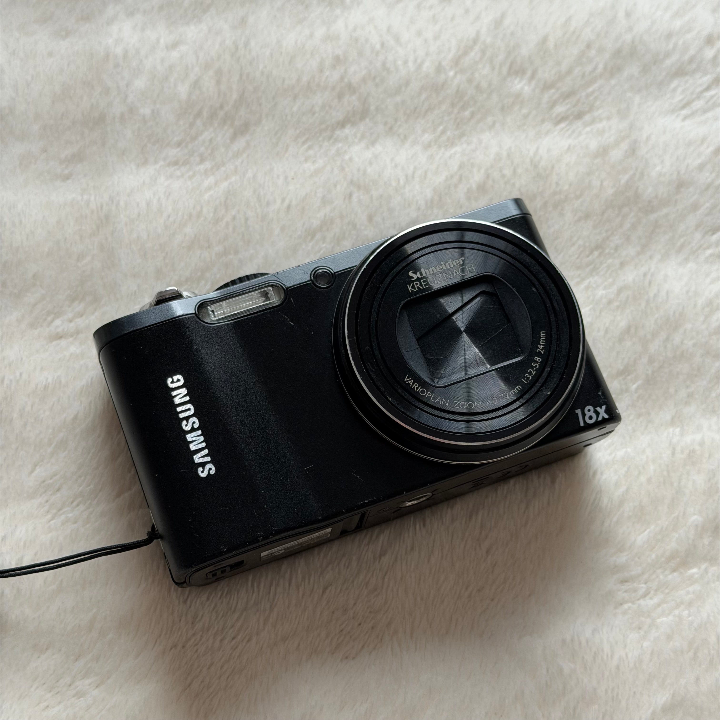 Samsung WB700