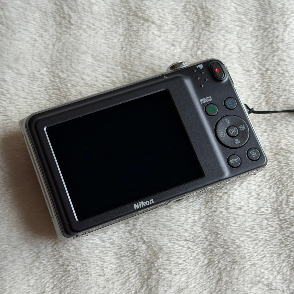 Nikon Coolpix S3500