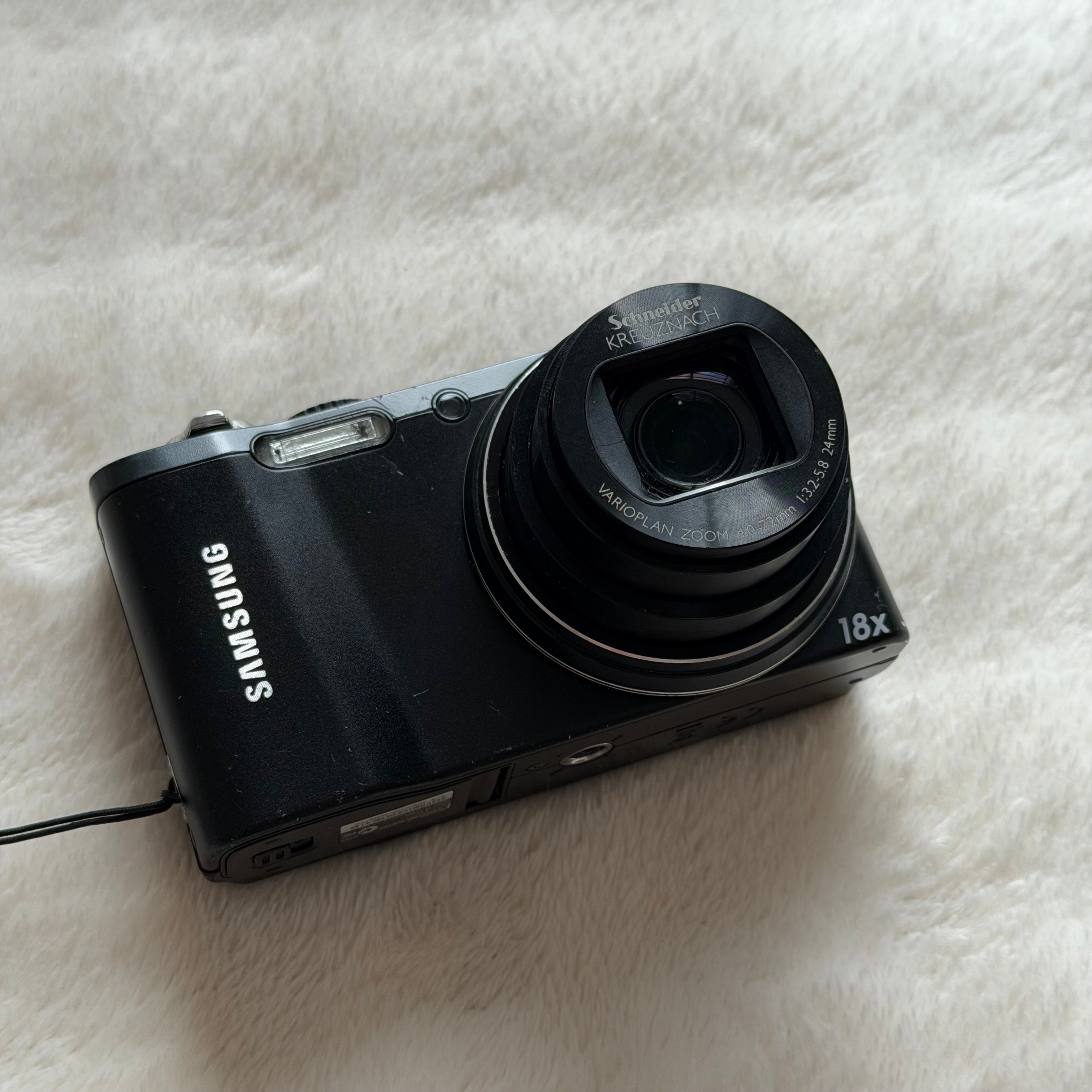Samsung WB700