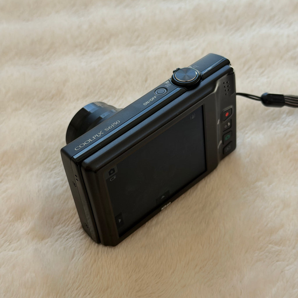Nikon Coolpix S6150