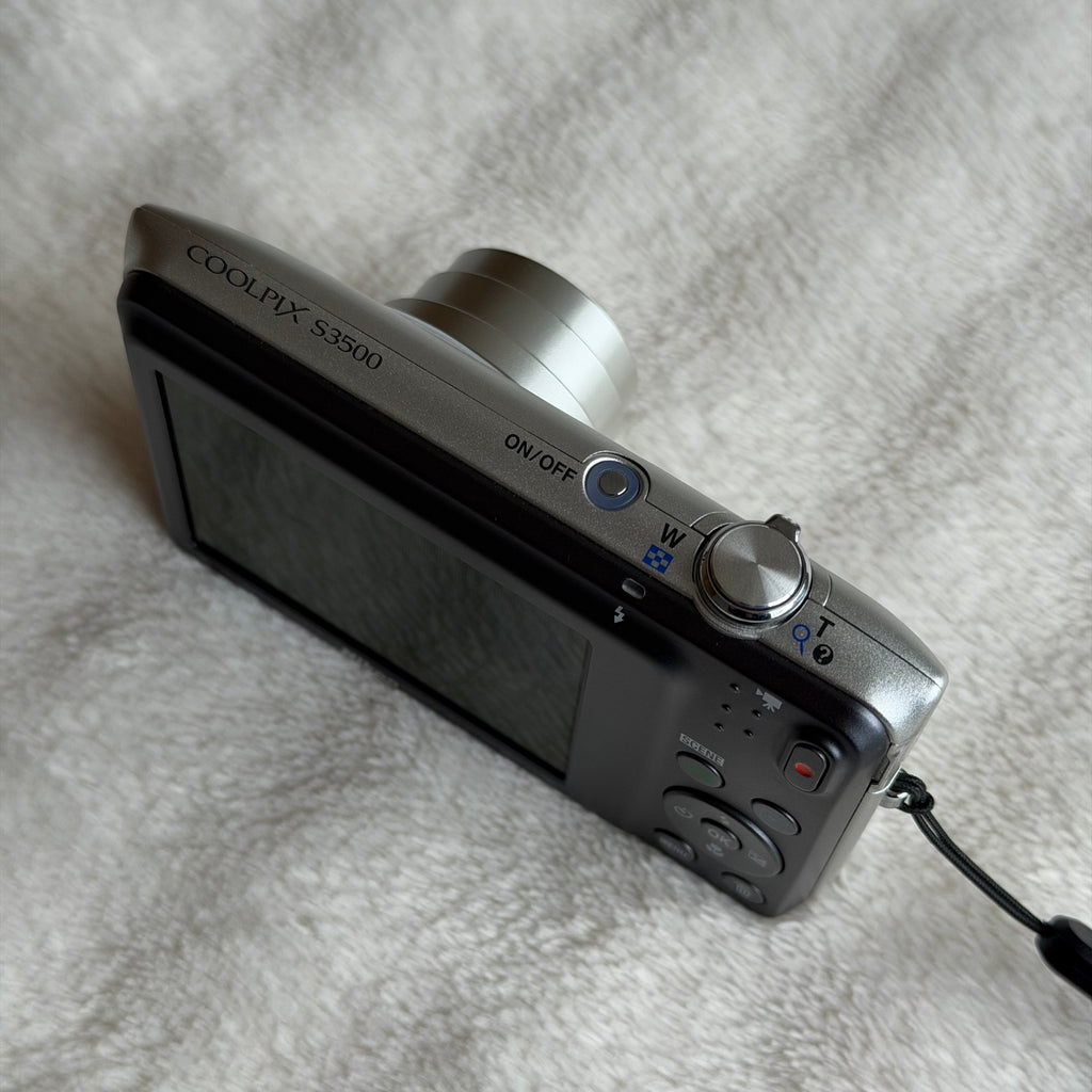 Nikon Coolpix S3500