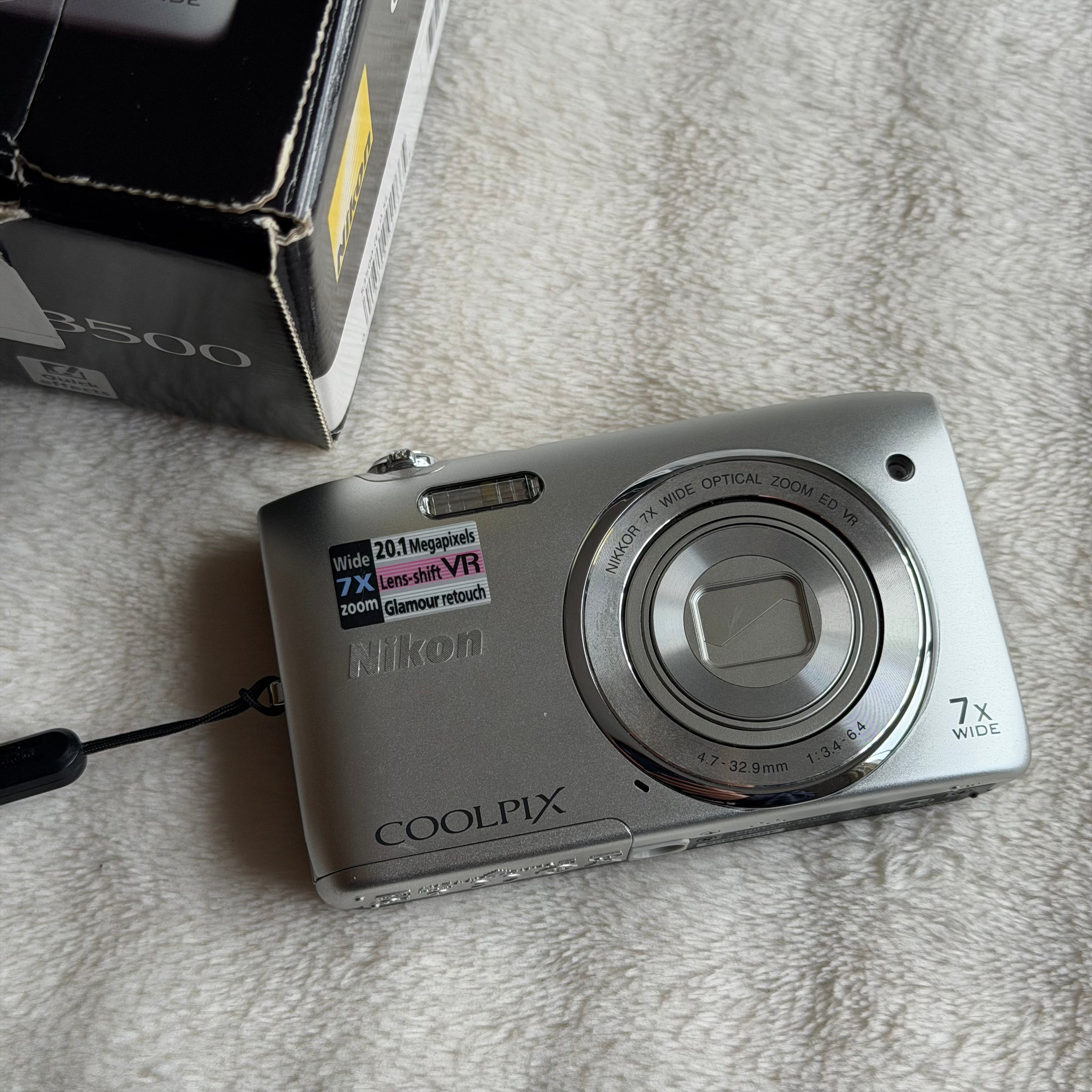 Nikon Coolpix S3500