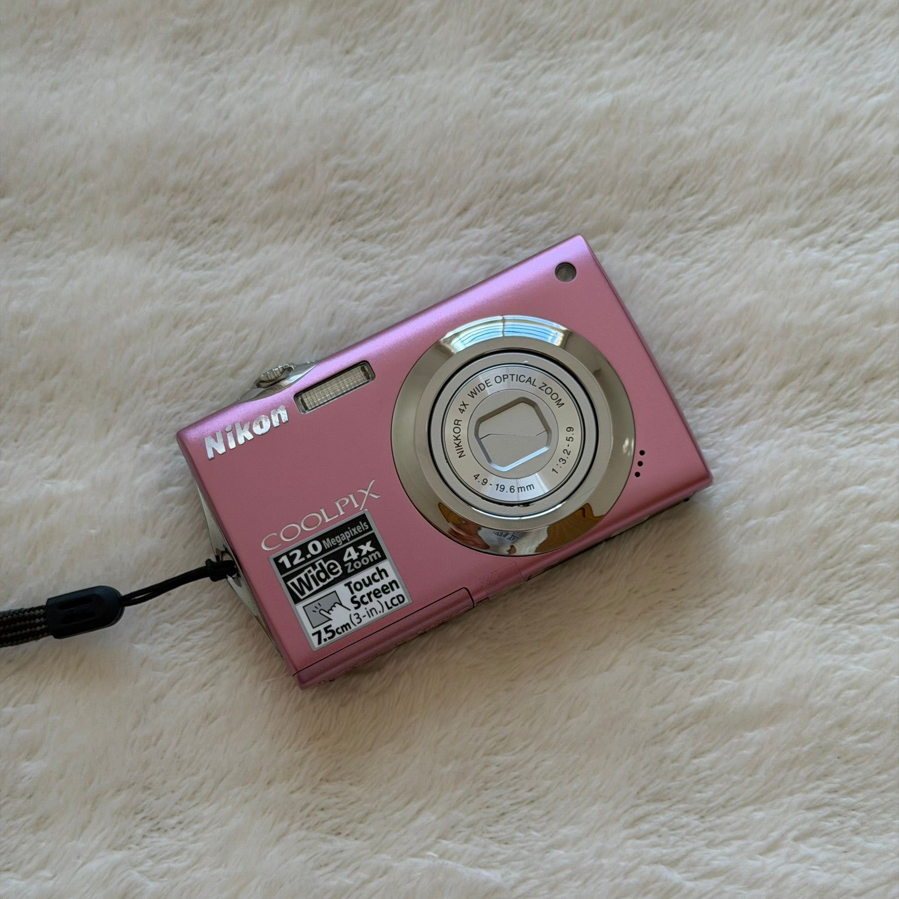 Nikon Coolpix S4000