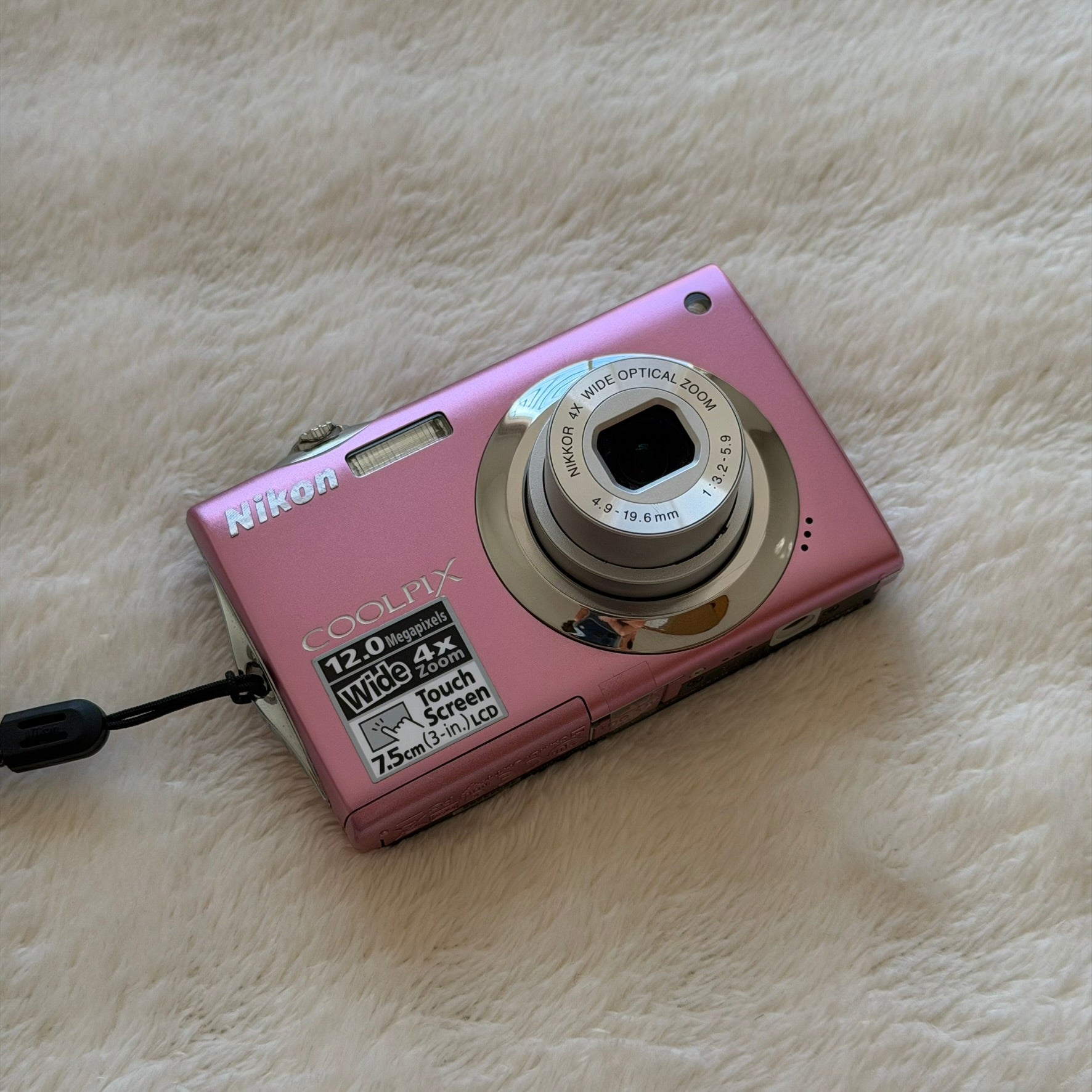 Nikon Coolpix S4000