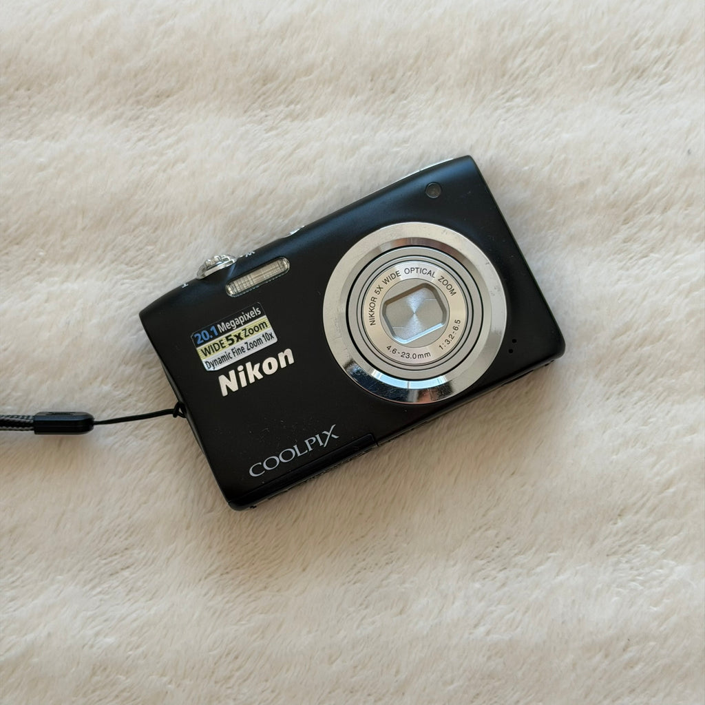 Nikon Coolpix A100
